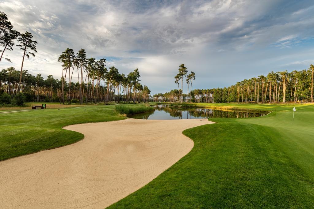 Golfbay Villa Senica Ngoại thất bức ảnh